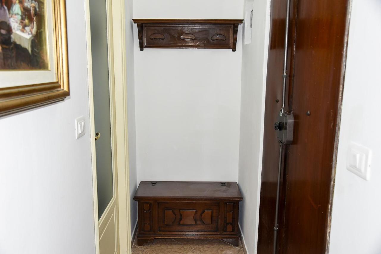 Katiuscia'S Little Corner Apartment La Spezia Bagian luar foto