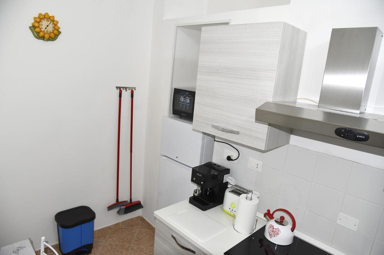 Katiuscia'S Little Corner Apartment La Spezia Bagian luar foto