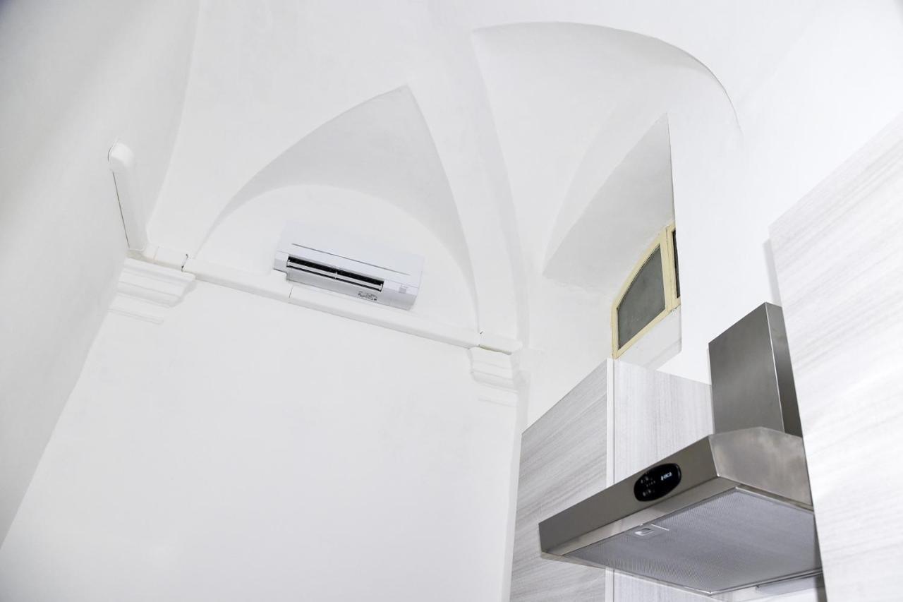 Katiuscia'S Little Corner Apartment La Spezia Bagian luar foto