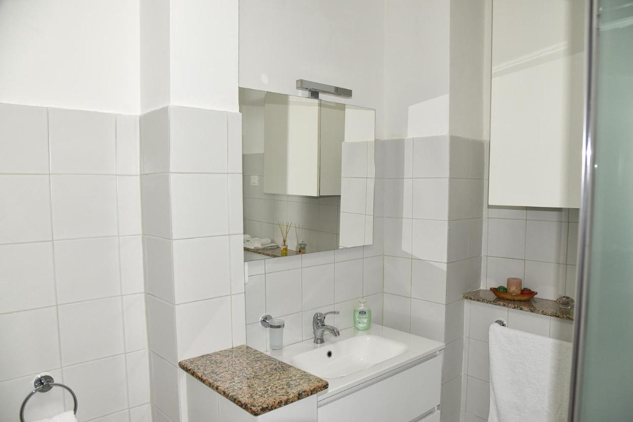 Katiuscia'S Little Corner Apartment La Spezia Bagian luar foto