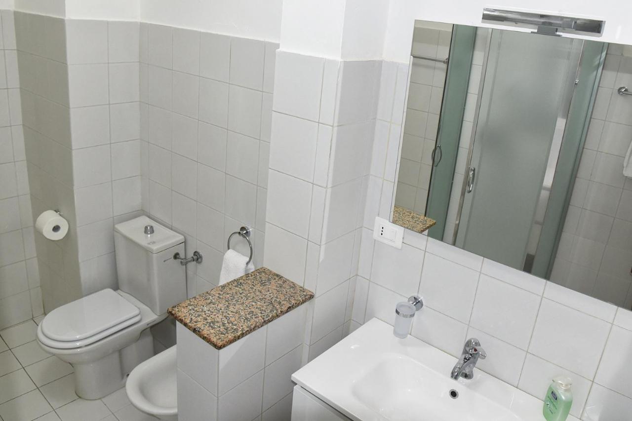Katiuscia'S Little Corner Apartment La Spezia Bagian luar foto