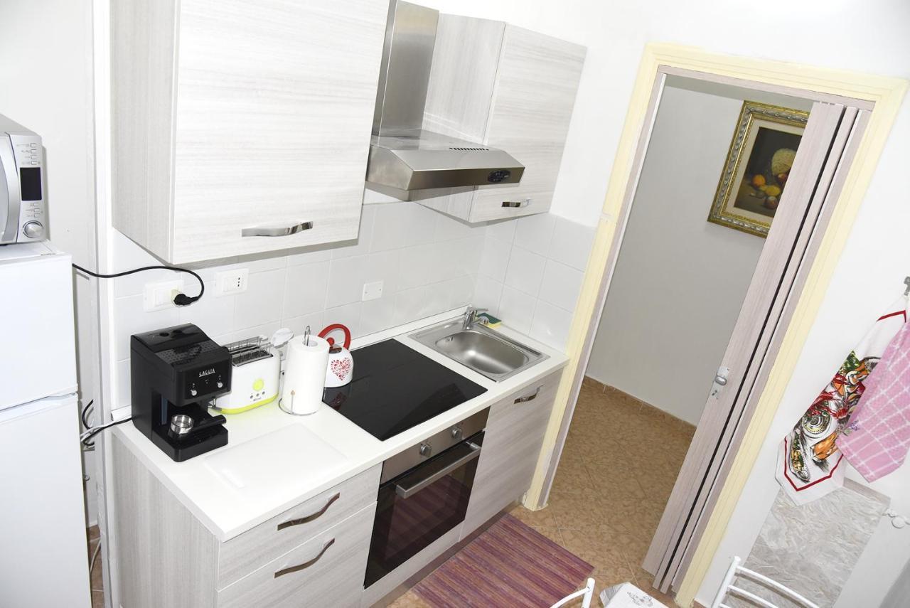 Katiuscia'S Little Corner Apartment La Spezia Bagian luar foto