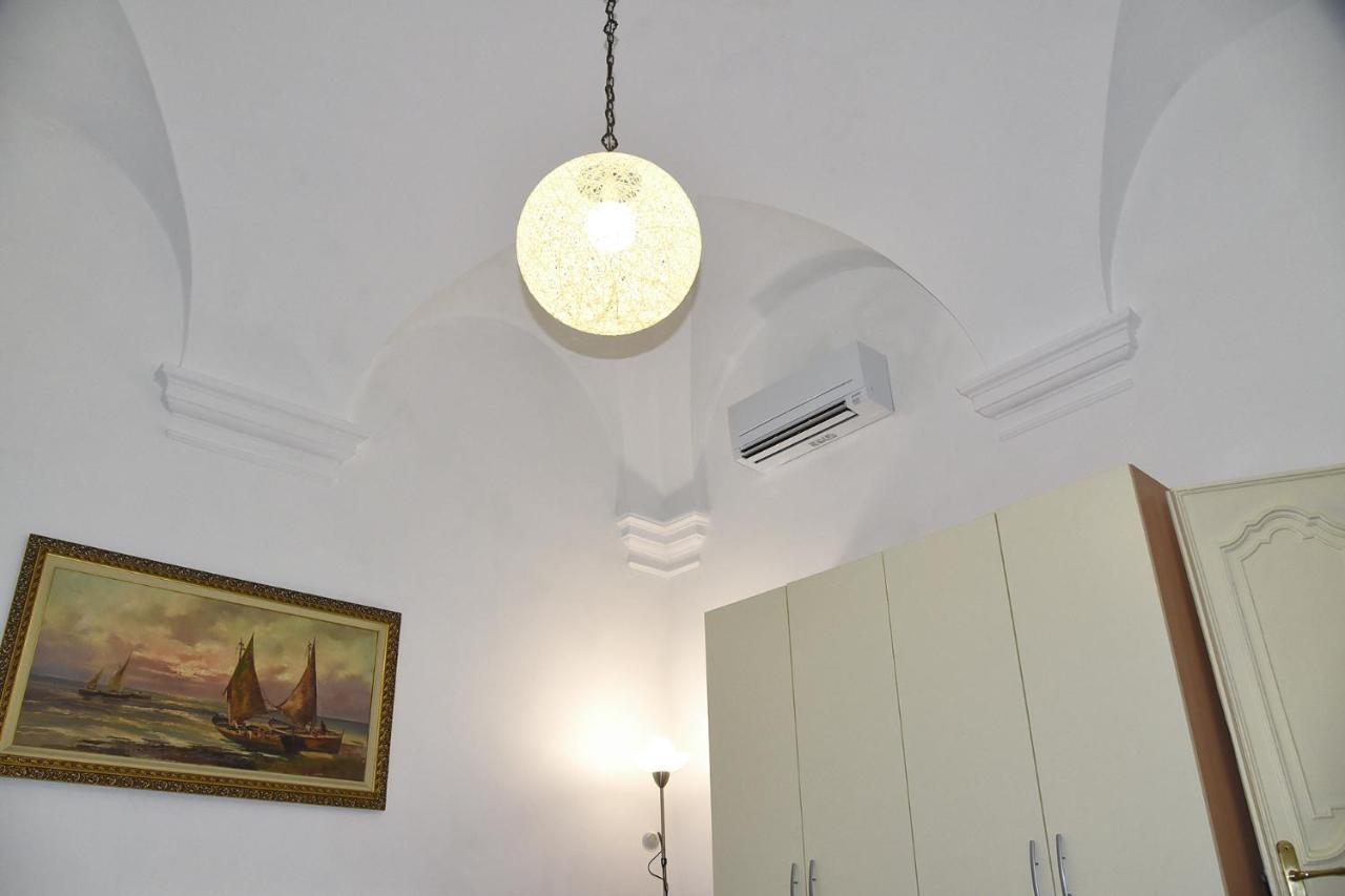 Katiuscia'S Little Corner Apartment La Spezia Bagian luar foto